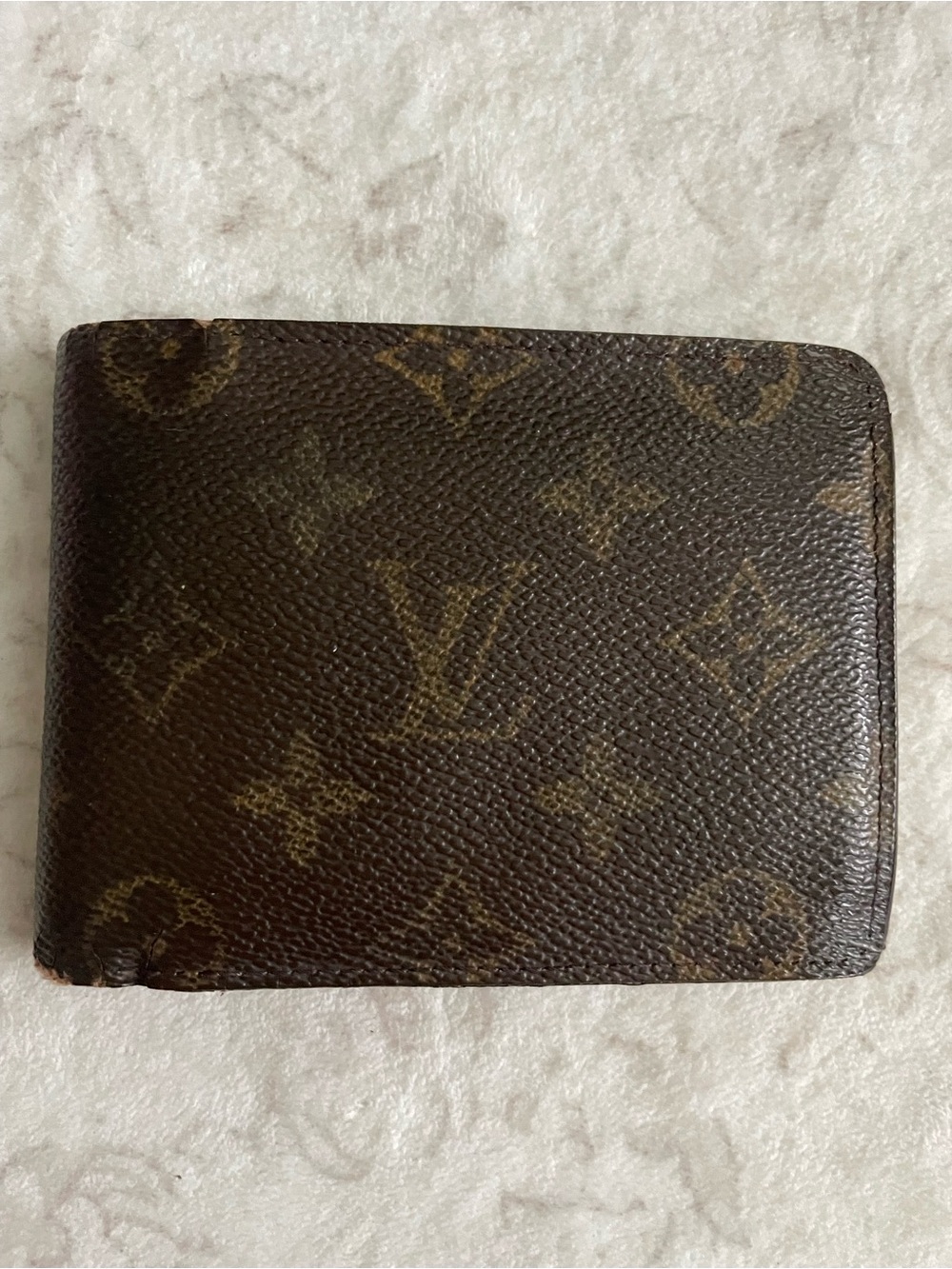 Louis Vuitton Men’s Monogram Canvas Bi-Fold Wallet - with COA!